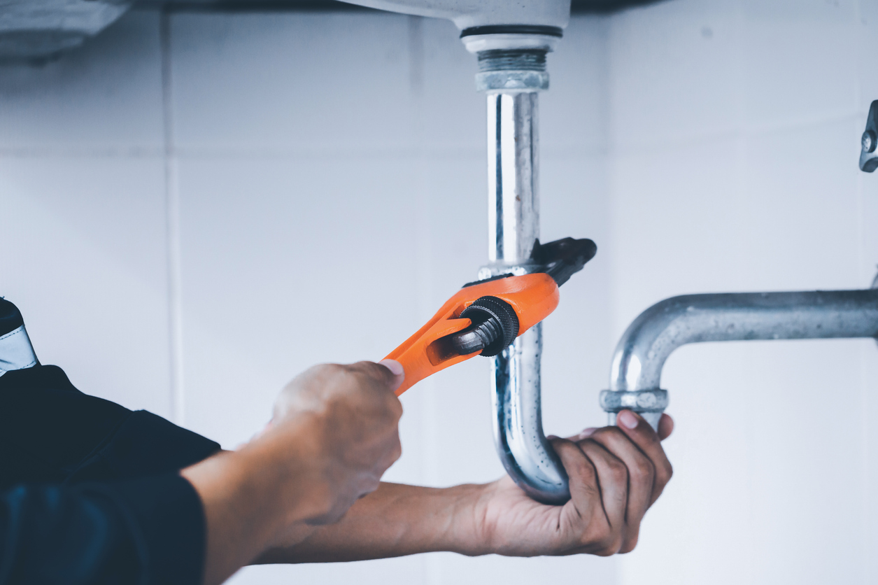 How To Handle Plumbing Emergencies Tips From An Experienced Plumber