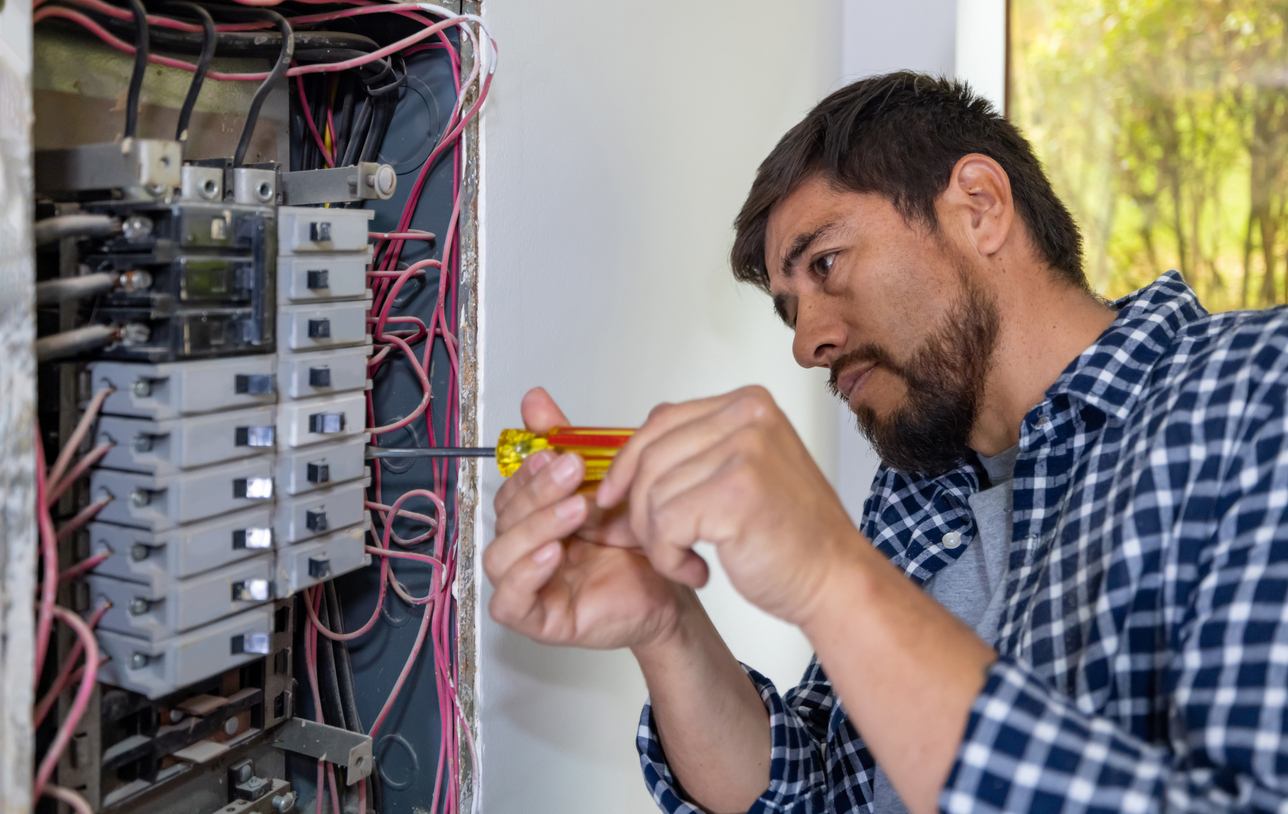 Top Qualities Of A Reliable Electrician Company